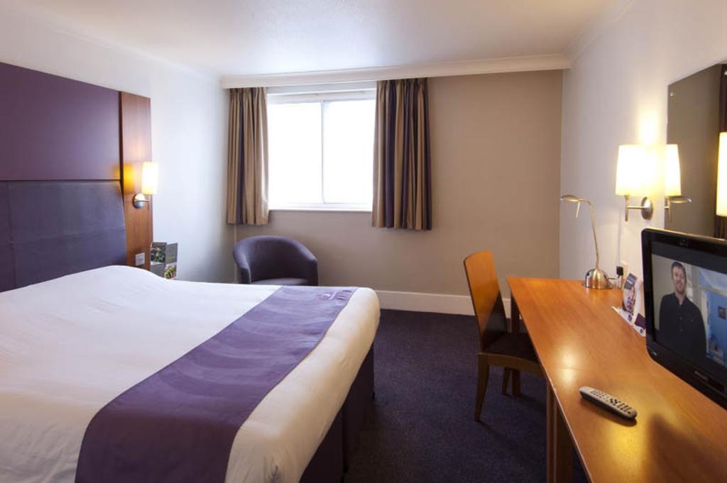 Premier Inn Birmingham City - Waterloo St Rum bild